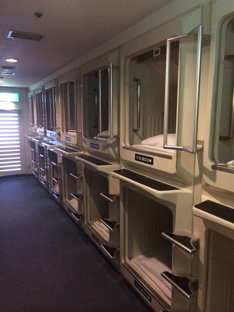 Capsule Hotel Asahi Plaza Shinsaibashi Osaka Exterior photo