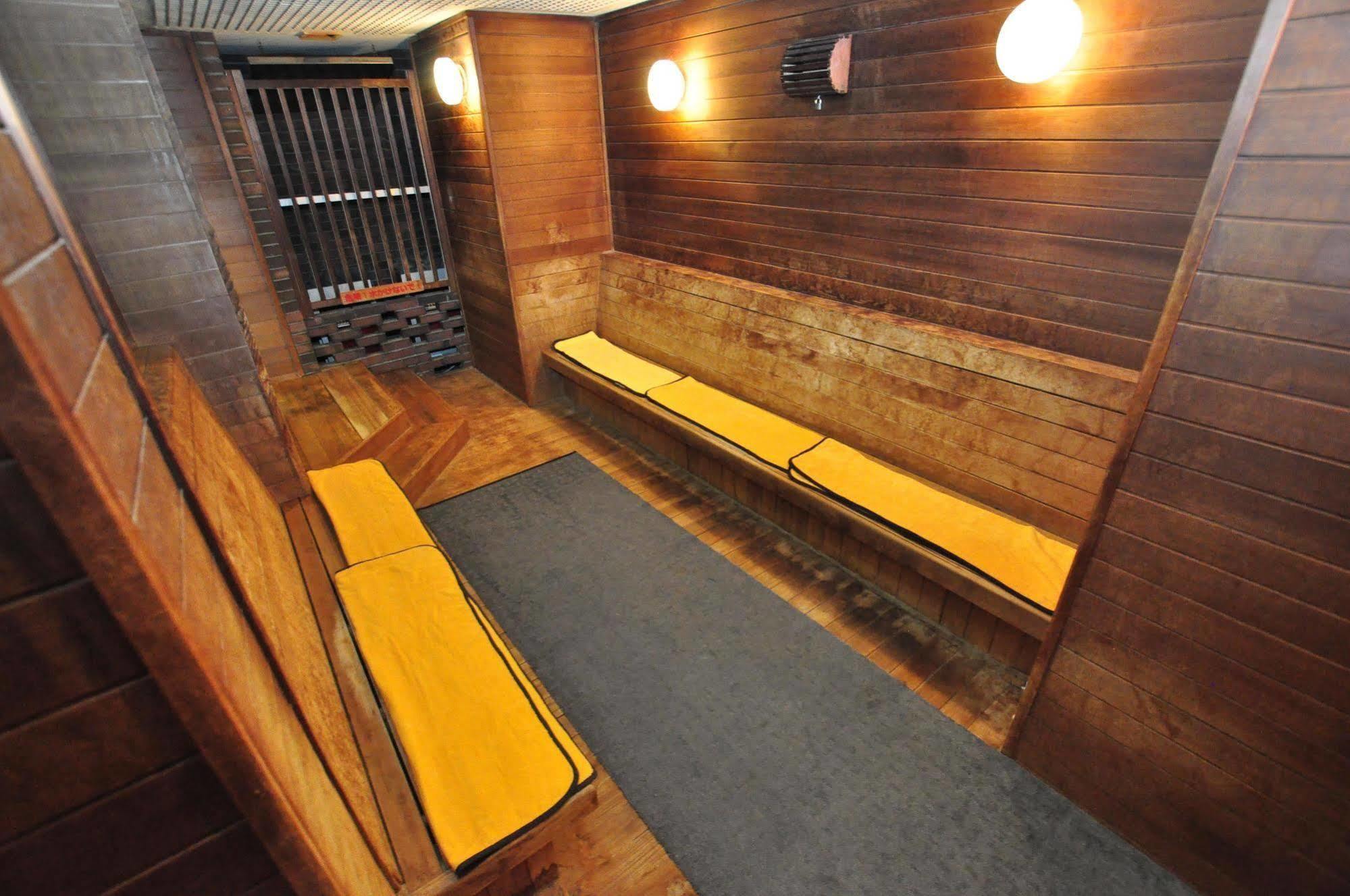 Capsule Hotel Asahi Plaza Shinsaibashi Osaka Exterior photo